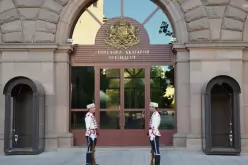 Правителството на Радев увеличи заплатите на президентската администрация с 1000 лева-Pravitelstvoto-na-Radev-uvelichi-zaplatite-na-prezidentskata-administratsiya-s-1000-leva_1666622444.jpg
