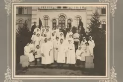 Medical workers from the Temporary Hospital at Sofia Spiritual Seminary during the Balkan War, including Dr. Orahovac.-Meditsinski-rabotnitsi-ot-Vremennata-bolnitsa-v-Sofiyskata-duhovna-seminariya-prez-Balkanskata-voyna--sred-tyah-i-d-r-Orahovats-_1729237030.jpg