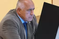 Борисов гласува като лидер на дясна партия: Странно е, че премиерът знае, че ще има още убийства-Borisov-glasuva-kato-lider-na-dyasna-partiya--Stranno-e--che-premierat-znae--che-shte-ima-oshte-ubiystva_1792940488.jpg