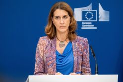 Цените на дизела са се удвоили, съобщи главният говорител на Европейската комисия Паула Пиньо-EK--Tsenite-na-gaza-v-Evropeyskiya-sayuz-sa-se-povishili-sas-140--ot-nachaloto-na-godinata_1790954479.jpg