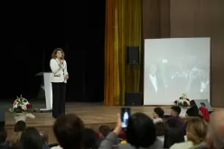 Илияна Йотова във Вълчи дол: Най-голямата сила на България са нейните хора-Iliyana-Yotova-vav-Valchi-dol--Nay-golyamata-sila-na-Balgariya-sa-neynite-hora_1791213067.jpg