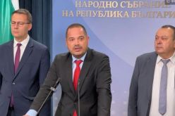 Калин Стоянов огласи случай на полицейско насилие в Кърджали: Момчето е удряно с дървен крак на стол-Kalin-Stoyanov-oglasi-sluchay-na-politseysko-nasilie-v-Kardzhali--Momcheto-e-udryano-s-darven-krak-na-stol_1791445613.jpg