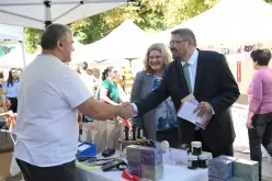 Кандидатът за вицепрезидент Кирил Вълчев присъства на тържествата за празника на Стара Загора-Kandidatat-za-vitseprezident-Kiril-Valchev-prisastva-na-tarzhestvata-za-praznika-na-Stara-Zagora_1791201417.jpg