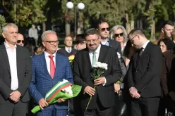 Кандидатът за вицепрезидент Кирил Вълчев присъства на тържествата за празника на Стара Загора-Kandidatat-za-vitseprezident-Kiril-Valchev-prisastva-na-tarzhestvata-za-praznika-na-Stara-Zagora_1791201530.jpg