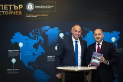 Премиерът, министри, депутати и големи шампиони уважиха представянето на книгата на Петър Стойчев-Premierat--ministri--deputati-i-golemi-shampioni-uvazhiha-predstavyaneto-na-knigata-na-Petar-Stoychev_1792084837.jpg