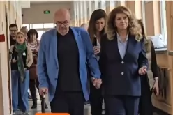 Президентът Йотова гласува без кортеж от НСО-Prezidentat-Yotova-glasuva-bez-kortezh-ot-NSO_1792928087.jpg