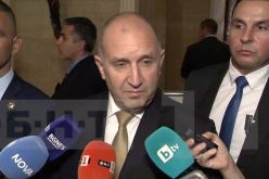 Радев от парламента: Исках да бъда изслушан, но депутатите ни ги няма, защото правят кампания-Radev-ot-parlamenta--Iskah-da-bada-izslushan--no-deputatite-ni-gi-nyama--zashtoto-pravyat-kampaniya_1793174576.jpg