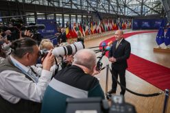Радев подкрепи сделката за дизела между Тръмп и Путин-Radev-podkrepi-sdelkata-za-dizela-mezhdu-Tramp-i-Putin_1792057380.jpg
