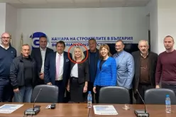 Шефката на политическия кабинет на Шишков е съдружник със заподозрения за убийството на Слави Бинев

Снимка: Юлия Ивкова до министъра на МРРБ Иван Шишков
-Shefkata-na-politicheskiya-kabinet-na-Shishkov-e-sadruzhnik-sas-zapodozreniya-za-ubiystvoto-na-Slavi-Binev-Snimka--Yuliya-Ivkova-do-ministara-na-MRRB-Ivan-Shishkov-_1792909865.jpg