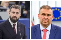 След атаките в Черно море: Делегация от Европейския парламент пристига в България

Колаж: Андрей Новаков и Емил Радев-Sled-atakite-v-Cherno-more--Delegatsiya-ot-Evropeyskiya-parlament-pristiga-v-Balgariya-Kolazh--Andrey-Novakov-i-Emil-Radev_1791904118.jpg