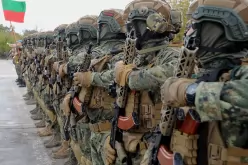 Военни формирования от 15 държави и 20 компании участваха в многонационално учение за борба с дронов-Voenni-formirovaniya-ot-15-darzhavi-i-20-kompanii-uchastvaha-v-mnogonatsionalno-uchenie-za-borba-s-dronov_1792760887.jpg