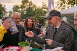 Волгин на среща с избиратели в Пловдив-Volgin-na-sreshta-s-izbirateli-v-Plovdiv_1792049630.jpg