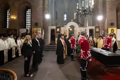 Йотова: Сигурна съм, че душата на цар Самуил вече е спокойна, защото е в България-Yotova--Sigurna-sam--che-dushata-na-tsar-Samuil-veche-e-spokoyna--zashtoto-e-v-Balgariya_1791037273.jpg
