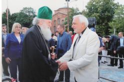 Патриарх Неофит с Пламен Карталов на премиерата на "Борис Годунов"-1541430740.jpg
