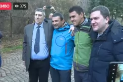 Спасителите на Сашко: Респект към това момче, боец е! Не повярвамехме, когато го открихме (На живо)-Spasitelite-na-Sashko--Respekt-kam-tova-momche--boets-e--Ne-povyarvamehme--kogato-go-otkrihme--Na-zhivo-_1668867789.png