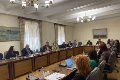 Над 6000 родители и близо 102 хиляди деца са обхванати в обученията на местните комисии за борба с противообществените прояви, отчитат от ЦКБППМН за 2024 г.-Nad-6000-roditeli-i-blizo-102-hilyadi-detsa-sa-obhvanati-v-obucheniyata-na-mestnite-komisii-za-borba-s-protivoobshtestvenite-proyavi--otchitat-ot-TsKBPPMN-za-2024-g-_1762783606.jpg