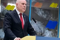 В политическото пространство у нас започват да се налагат отречените прийоми на старите авторитарни институции, заяви Гешев-V-politicheskoto-prostranstvo-u-nas-zapochvat-da-se-nalagat-otrechenite-priyomi-na-starite-avtoritarni-institutsii--zayavi-Geshev_1669983661.jpg