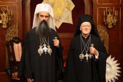 Вселенският патриарх Вартоломей и патриарх Даниил отслужват литургия в Рилския манастир-Patriarh-Daniil-razgovarya-s-Vselenskiya-patriarh-Vartolomey-v-Istanbul--Snimki-BPTs_1766683656.jpg