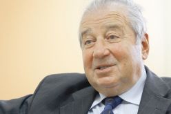 Акад. Благовест Сендов: Един политик трябва да знае кога да слезе от власт.-1486035277.jpg