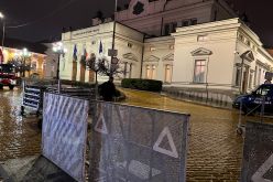 Властта опаса парламента с метална ограда, също като по времето на Орешарски-1645565530.jpg