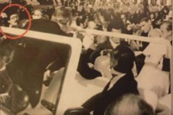 Площад "Свети Петър" - 13 май 1981 г. - денят на атентата. Човекът с очилата в кръгчето, със снимката на когото организаторите на фалшивата "българска следа" облъчваха световното обществено мнение, че е Сергей Антонов, се оказа американски турист.-1459130132.jpg