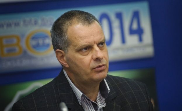 Проф. Михаил Мирчев: Защо спечели Радев и какво предстои