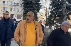 Борисов от Русе: Ще се опитаме да поправим стореното за последните 2 години - хаос и нищоправене-Borisov-ot-Ruse--Shte-se-opitame-da-popravim-storenoto-za-poslednite-2-godini---haos-i-nishtopravene_1678194839.jpg