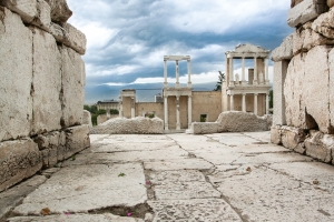 Античният театър в Стария Пловдив.-1428067969.jpg