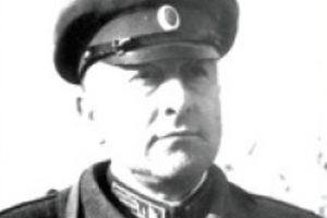 Ген. Иван Маринов (1896-1979), министър на войната от 2 до 9 септември 1944 г., а след това главнокомандващ на Българската армия-1434984458.jpg