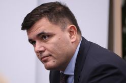 Икономистът Лъчезар Богданов: Бюджетът е по-скандален, защото всичко е изкарано НАЯВЕ-Ikonomistat-Lachezar-Bogdanov--Byudzhetat-e-po-skandalen--zashtoto-vsichko-e-izkarano-NAYaVE_1782375114.jpg