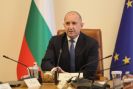 Румен Радев скочи на Брюксел за резулюцията срещу него: Манипулативна, назидателна и нелепа-Radev-otreche--Kabinetat-nyama-da-zamrazi-minimalnata-rabotna-zaplata-na-620-evro-do-2028-g-_1782219758.jpg