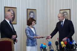 Радев връчи втория мандат на ГЕРБ/СДС. Те го върнаха веднага. Снимка БНТ-1657787186.png