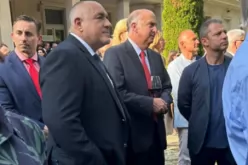 Борисов с американския посланик Кенет Мертен на прием във Френското посолство-Borisov-s-amerikanskiya-poslanik-Kenet-Merten-na-priem-vav-Frenskoto-posolstvo_1689352220.png