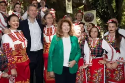 Кметът на Стара Загора Живко Тодоров посрещна Илияна Йотова на събора „Богородична стъпка 2026“-Kmetat-na-Stara-Zagora-Zhivko-Todorov-posreshtna-Iliyana-Yotova-na-sabora--Bogorodichna-stapka-2026-_1788014684.jpg
