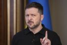 Еленски отговори на заканите на Москва: Удряме рафинериите!-Zelenski--Iskame-mir--no-ne-na-vsyaka-tsena--Nyama-da-badem--razmenna-moneta-_1787596613.jpg