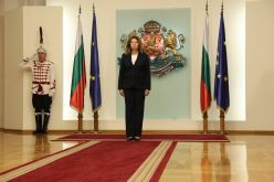 Президентът Илияна Йотова свиква заседание на Консултативния съвет за национална сигурност-Prezidentat-Yotova--Velikiyat-darzhavnicheski-akt-ot-1908-g--e-otgovornost-kam-nastoyashteto-i-badeshteto_1790063805.jpg